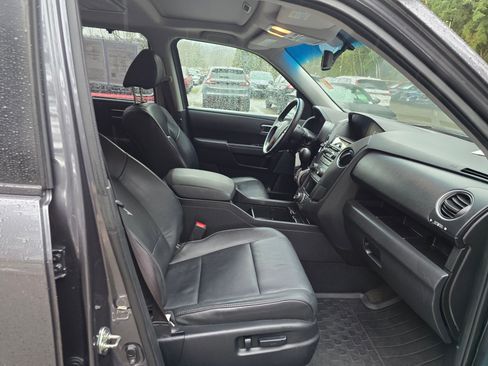 Used 2014 Honda Pilot Touring image 11