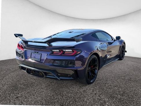 Used 2025 Chevrolet Corvette Z06 w/ Z07 Performance Package RWD image 5