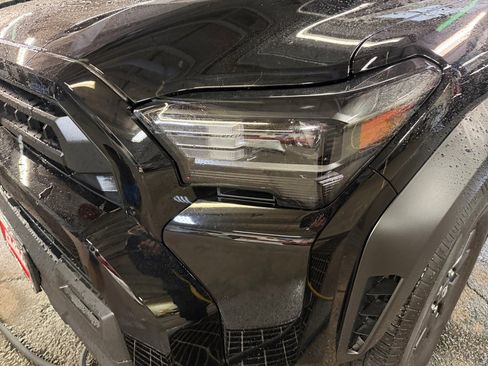 Used 2026 Toyota 4Runner SR5 AWD/4WD image 30
