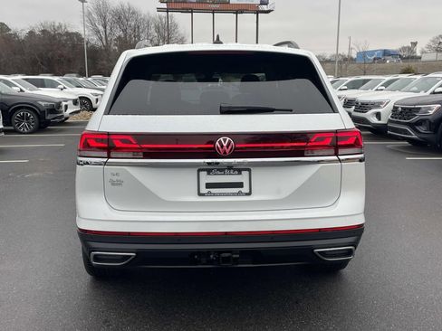 New 2026 Volkswagen Atlas SE FWD image 6