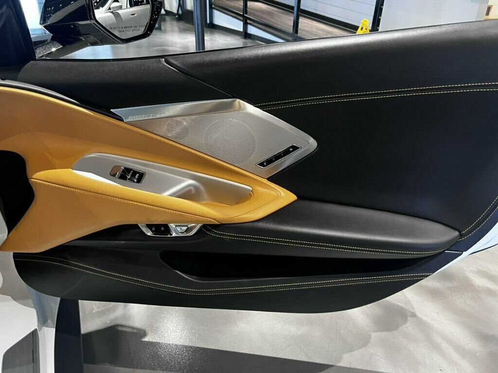 Used 2021 Chevrolet Corvette Stingray Premium Conv RWD image 22