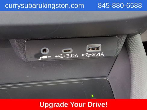 Used 2025 Subaru Forester Premium image 25
