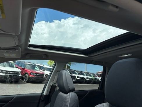 Used 2019 Subaru Forester Premium AWD/4WD image 17
