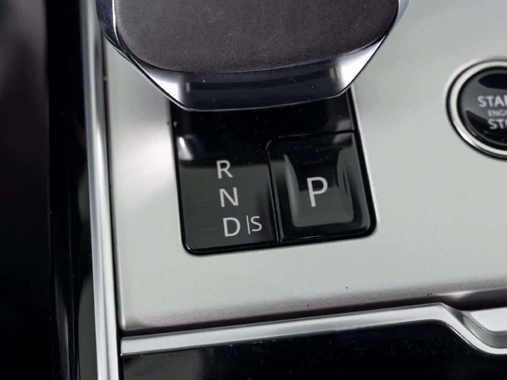 Used 2024 Land Rover Range Rover Autobiography AWD/4WD image 33