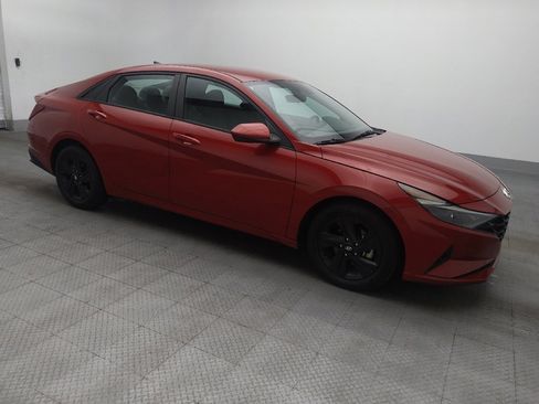 Used 2023 Hyundai Elantra SEL image 11