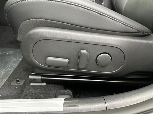 New 2026 Hyundai Kona Limited FWD image 10