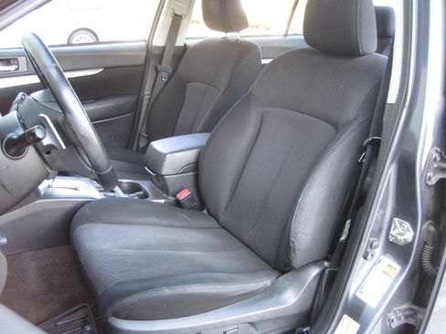 Used 2014 Subaru Legacy 2.5i Premium AWD/4WD image 17