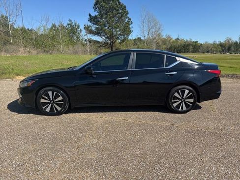 Used 2021 Nissan Altima 2.5 SV image 5