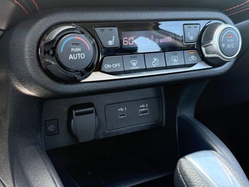 Used 2024 Nissan Versa SR FWD image 19
