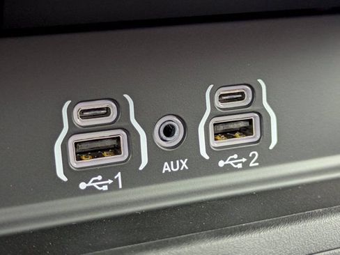 New 2026 RAM 3500 Big Horn AWD/4WD image 22