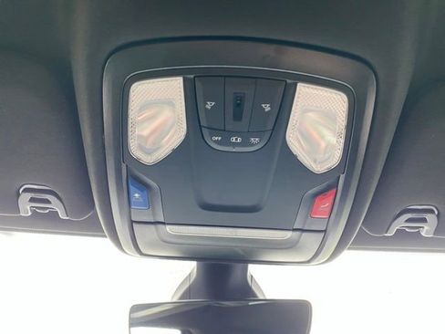 Used 2021 RAM 1500 Laramie AWD/4WD image 14