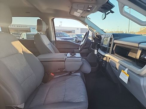 Used 2023 Ford F250 XL w/ STX Appearance Package image 9