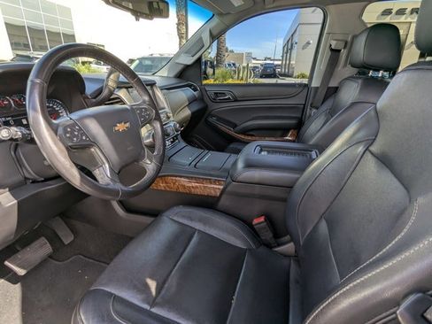 Used 2018 Chevrolet Suburban Premier image 17