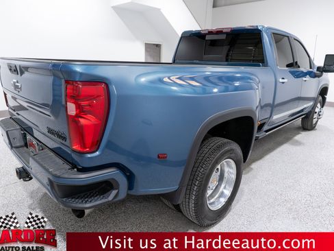 Used 2024 Chevrolet Silverado 3500 High Country w/ LPO, Dark Essentials Package image 5