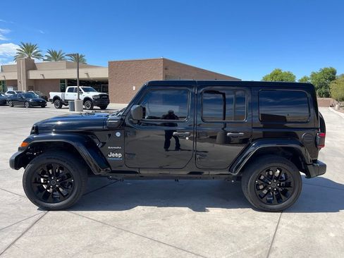 Used 2024 Jeep Wrangler Unlimited Sahara w/ Safety Group AWD/4WD image 11