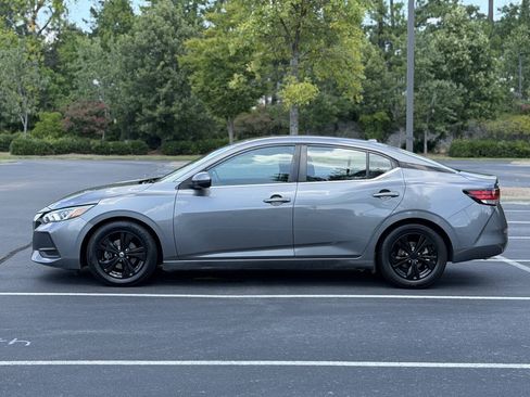 Used 2021 Nissan Sentra SV FWD image 4
