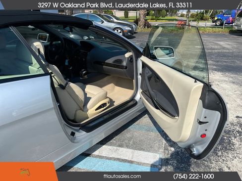 Used 2005 BMW 645Ci Convertible image 36