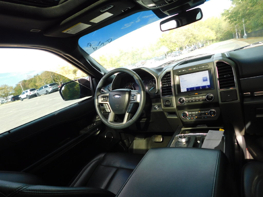 Used 2021 Ford Expedition XLT AWD/4WD image 2