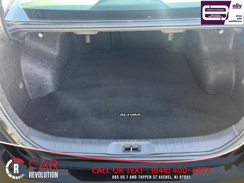 Used 2024 Nissan Altima 2.5 S FWD image 10