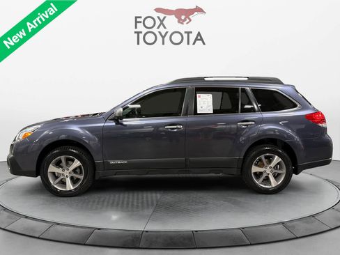 Used 2014 Subaru Outback 2.5i Limited image 2