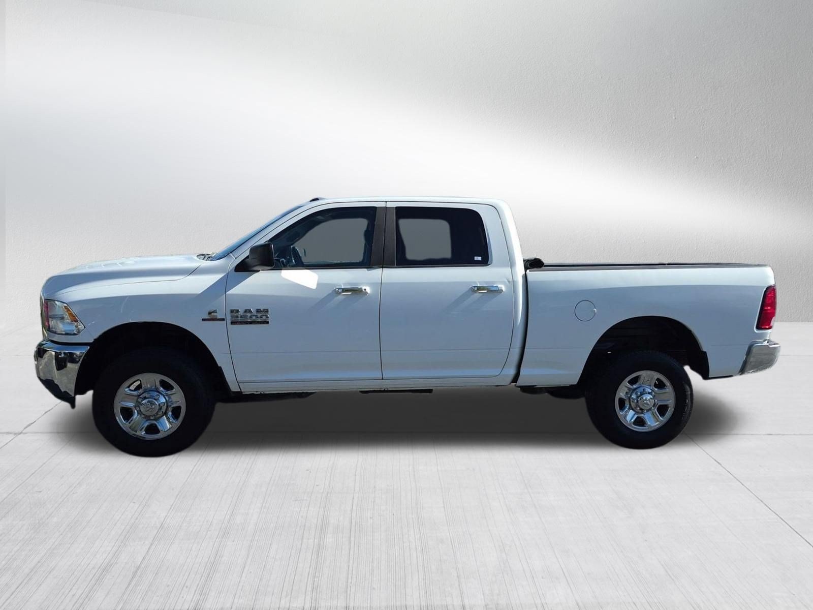 Used 2014 RAM 2500 SLT AWD/4WD image 2