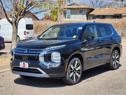 New 2025 Mitsubishi Outlander SE