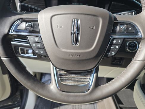 Used 2023 Lincoln Navigator Black Label AWD/4WD image 39