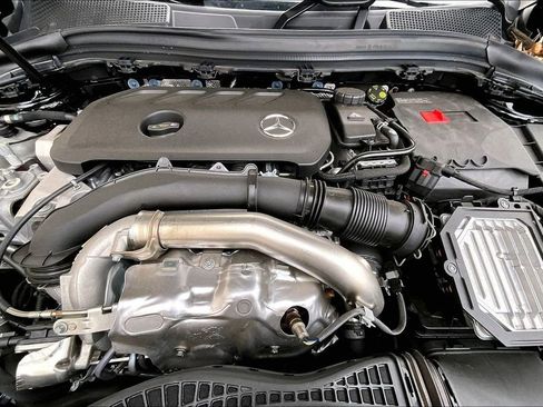 Used 2026 Mercedes-Benz GLA 250 4MATIC image 9