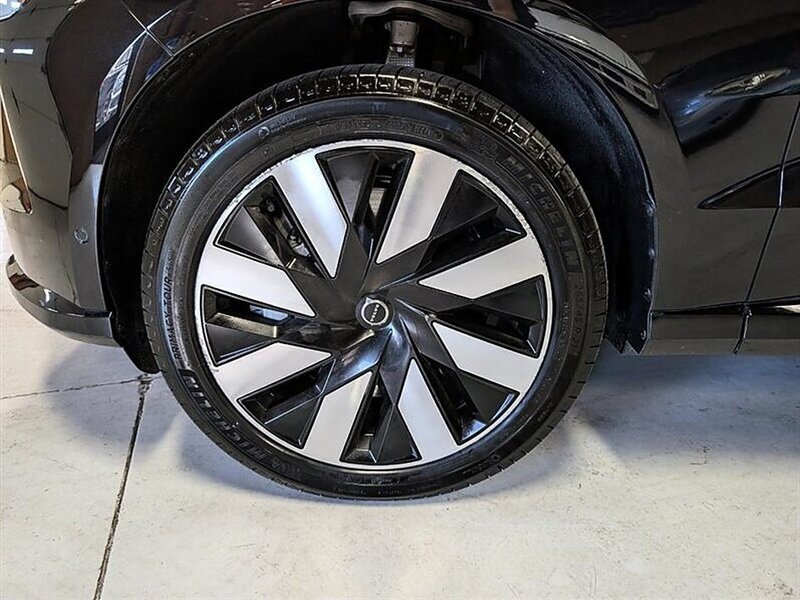 Used 2025 Volvo EX90 Plus AWD/4WD image 15