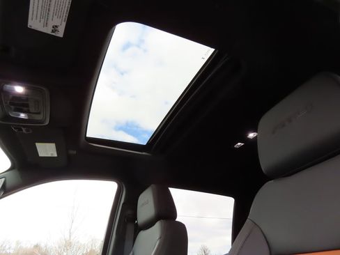 New 2026 GMC Sierra 1500 AT4 w/ AT4 Premium Package AWD/4WD image 7