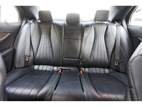 Used 2019 Mercedes-Benz E 300 image 16