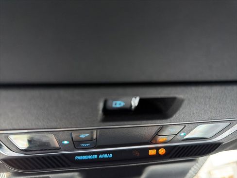 Used 2024 Ford F250 Platinum w/ FX4 Off-Road Package image 23