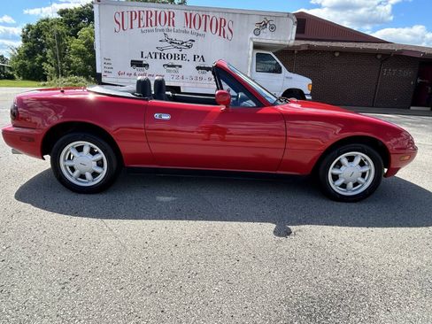Used 1991 MAZDA MX-5 Miata RWD image 5