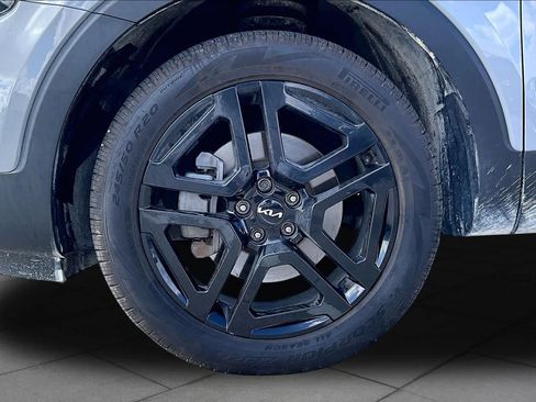 Used 2024 Kia Telluride EX X-Line AWD/4WD image 10