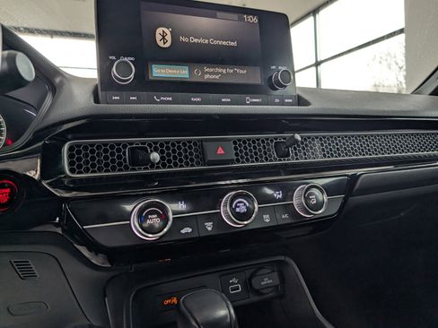 Used 2023 Honda Civic Sport image 19