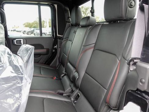 New 2026 Jeep Gladiator Rubicon image 24