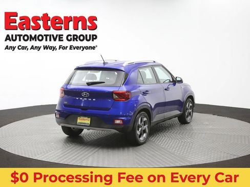 Used 2024 Hyundai Venue SEL FWD image 39