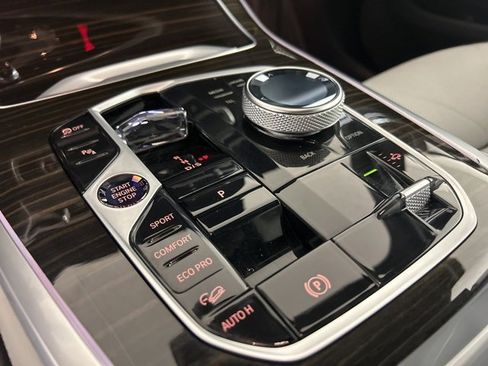 Used 2023 BMW X7 xDrive40i w/ Executive Package image 28