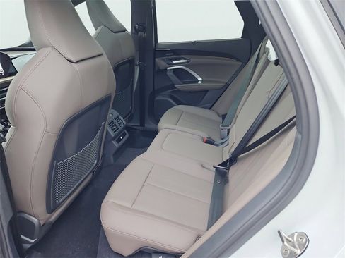New 2025 Audi Q5 Premium Plus image 24
