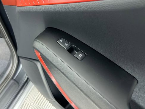Certified 2025 Kia Soul GT-Line w/ GT-Line Technology Package FWD image 32