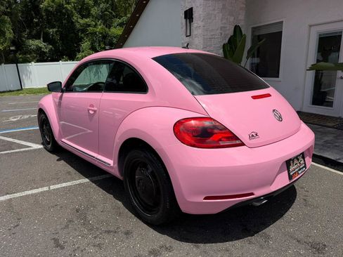 Used 2013 Volkswagen Beetle 2.5 FWD image 10
