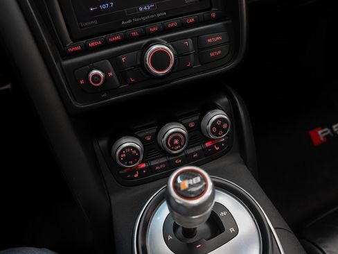 Used 2011 Audi R8 V10 image 49