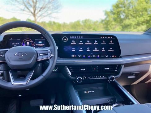 New 2026 Chevrolet Tahoe Z71 w/ Sun And Tow Package AWD/4WD image 27