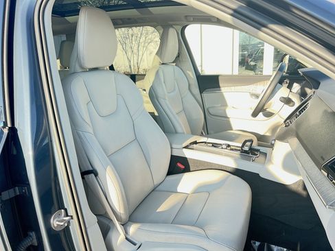 Certified 2023 Volvo XC90 B6 Plus w/ Protection Package image 27