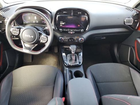 Used 2025 Kia Soul GT-Line image 18