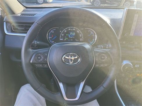 Used 2024 Toyota RAV4 SE w/ Weather & Moonroof Package image 14