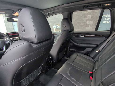 Used 2021 BMW X3 xDrive30i w/ Premium Package image 18