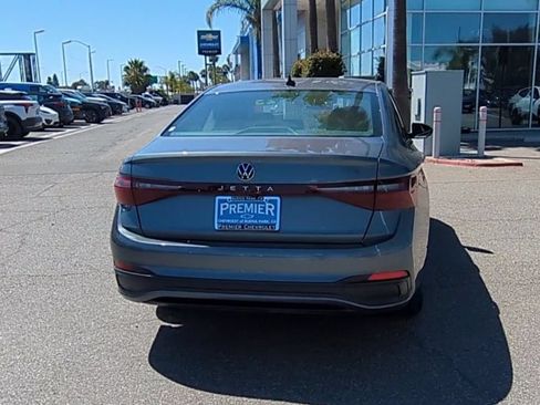 Used 2025 Volkswagen Jetta S FWD image 7
