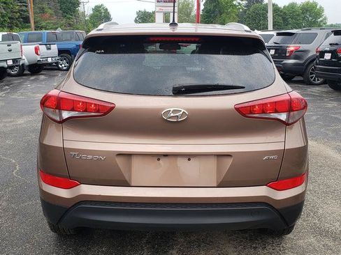 Used 2017 Hyundai Tucson SE w/ SE Popular Package 02 AWD/4WD image 6