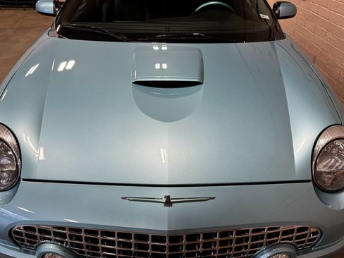 Used 2002 Ford Thunderbird image 26